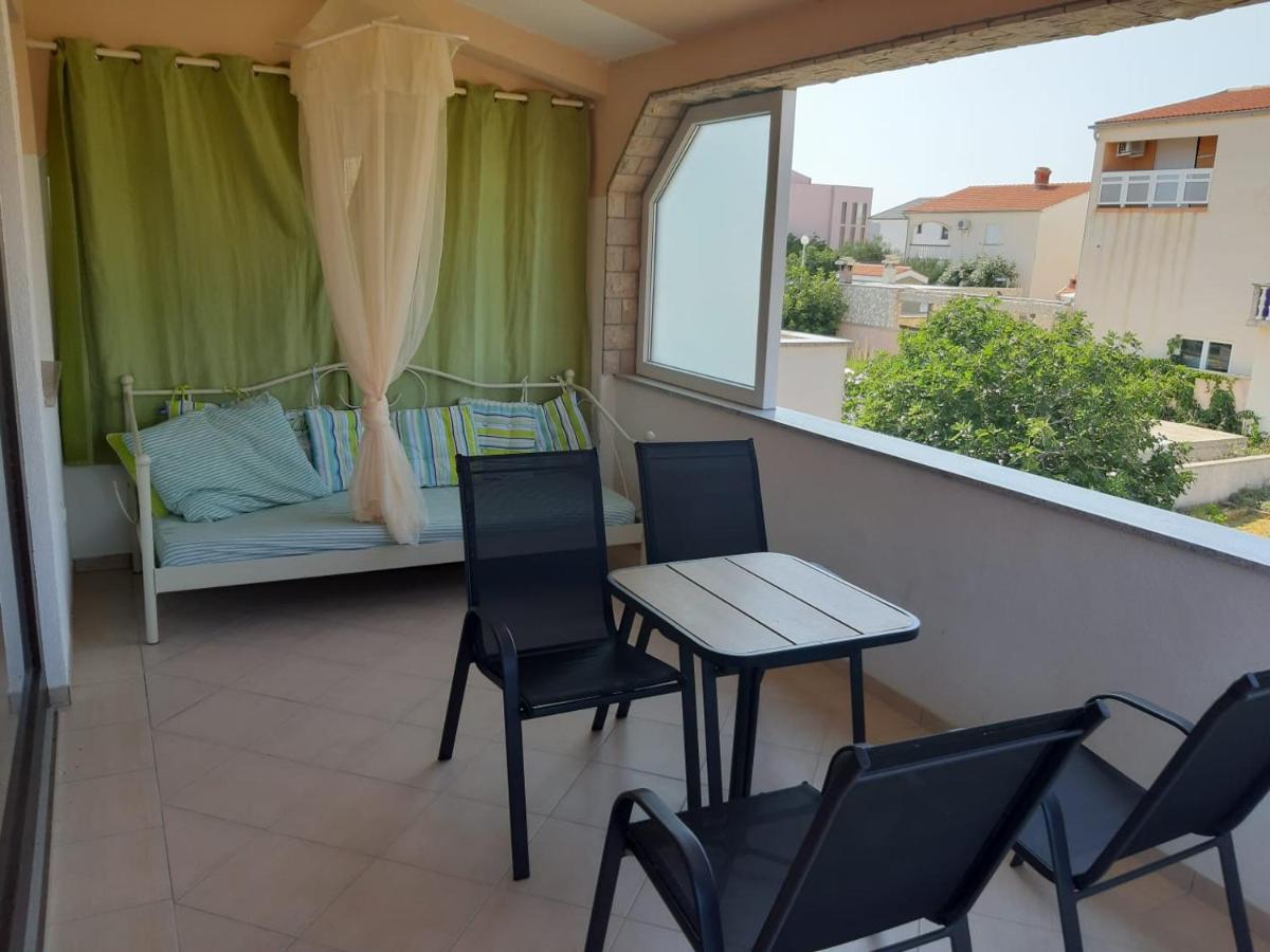 Apartment Tonko Vir Exterior foto