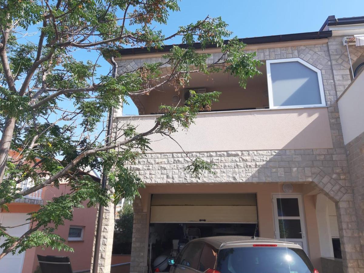 Apartment Tonko Vir Exterior foto